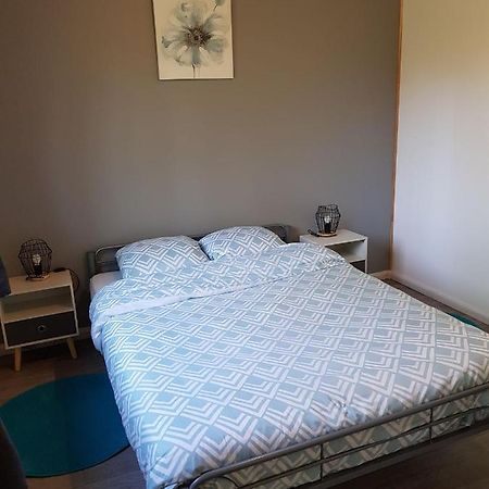 Вилла Maison Independante Saint-Amand-en-Puisaye Экстерьер фото