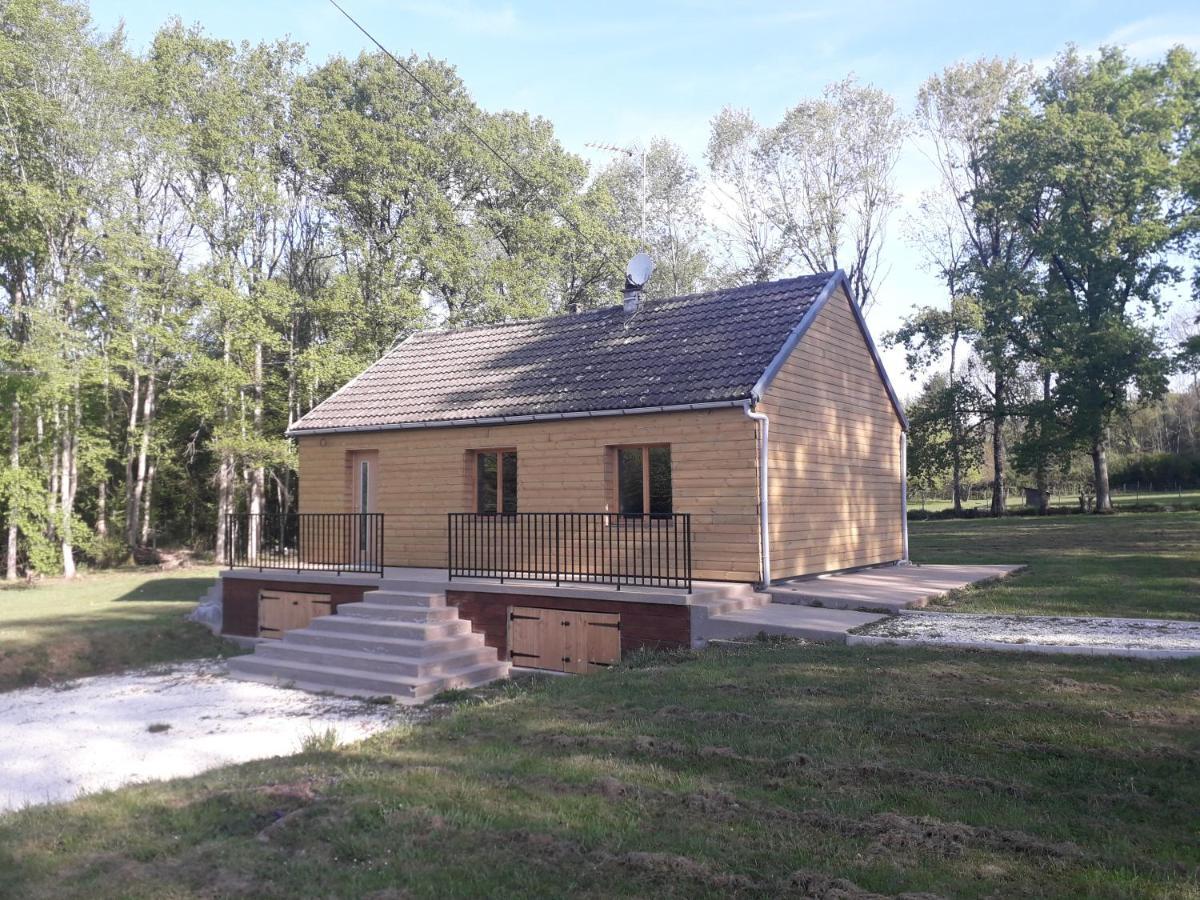 Вилла Maison Independante Saint-Amand-en-Puisaye Экстерьер фото